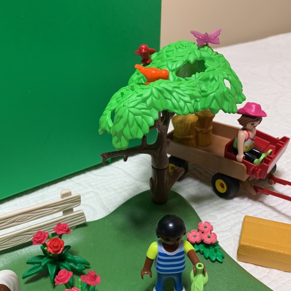 Pony Pasture/Hay Wagon 40th Anniversary Set 5457 - Playmobil Country - Picture 5 of 13
